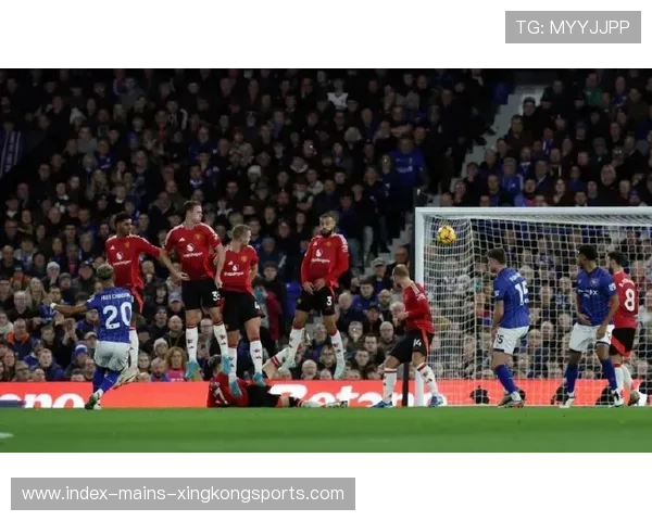 拉什福德外围远距劲射破网